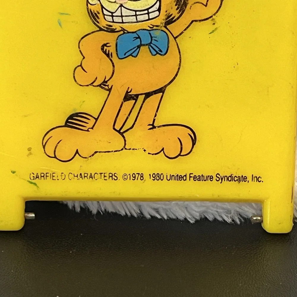 Vintage GARFIELD Plastic Pocket Folding Mirror Replacement Part Piece 1980